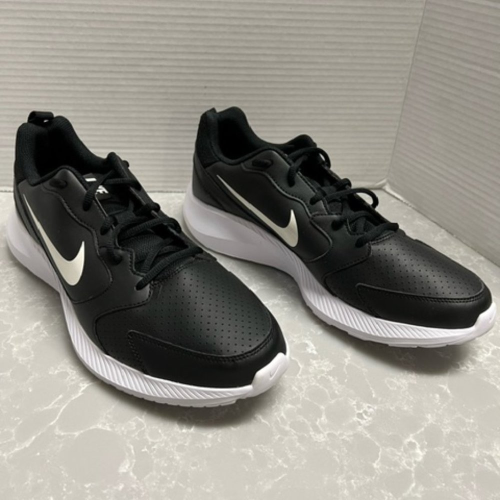 Nike Todos Running shoes Mens SZ 11 BQ3198-002